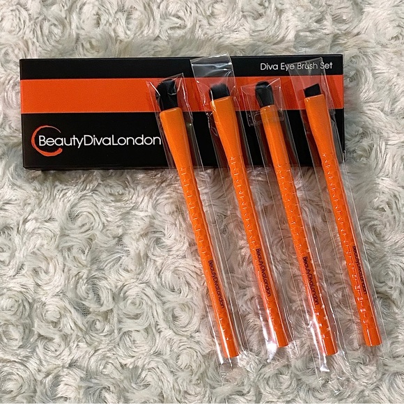 ❣️SOLD❣️✨🆕🧡BEAUTY DIVA LONDON DIVA EYE BRUSH SET🧡 - Picture 2 of 7